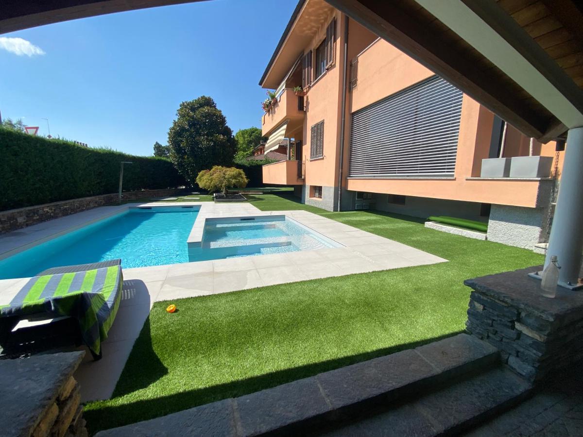 B&B Arcobaleno Longone al Segrino Exteriör bild