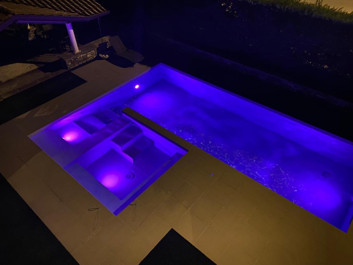 B&B Arcobaleno Longone al Segrino Exteriör bild