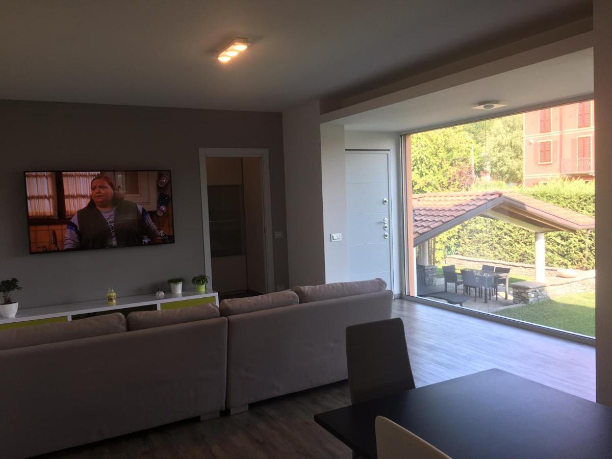 B&B Arcobaleno Longone al Segrino Exteriör bild