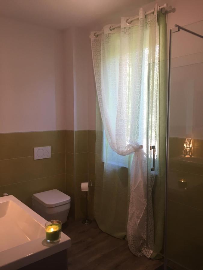 B&B Arcobaleno Longone al Segrino Exteriör bild