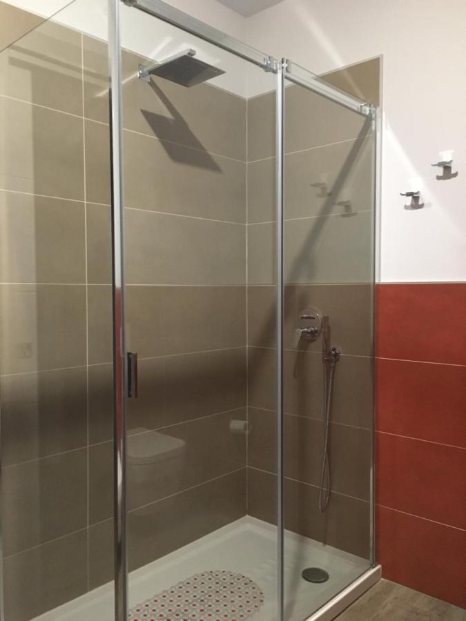B&B Arcobaleno Longone al Segrino Exteriör bild